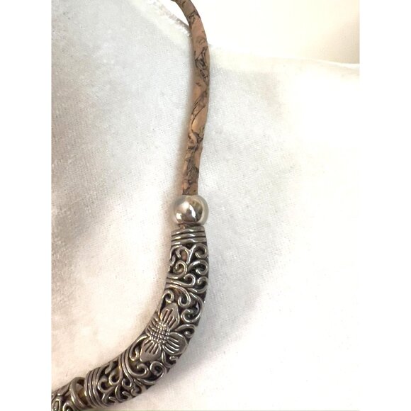 Handcrafted Cork & Silver-Plated Metal Choker Necklace With Ornate Floral Design - Picture 2 of 7